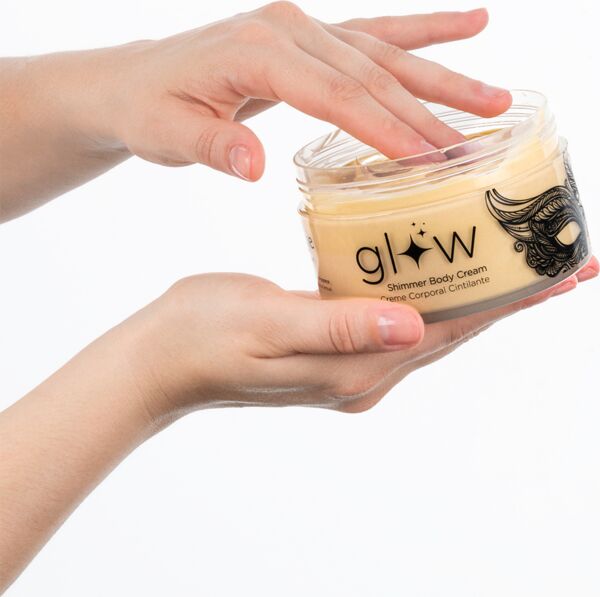 Tiegel der Körpercreme Orgie Glow Shimmer Body Cream mit 250 ml