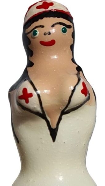 Scherzkondom Condomerie Blonde Krankenschwester, handbemalt