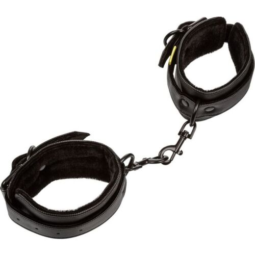 Bondage Zubehör CALEXOTICS Boundless Wrist Cuffs mit flexiblem Design